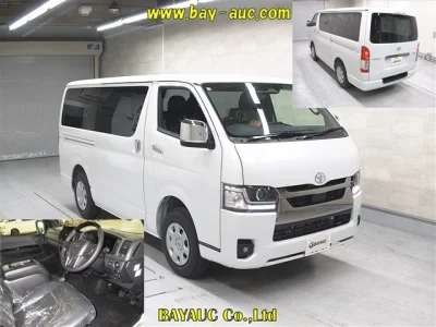 Toyota HiAce Van