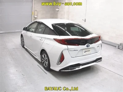 Toyota Prius PHV