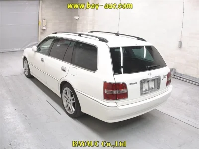 Toyota Crown Estate