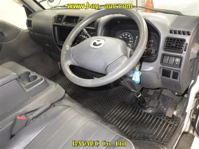 Mazda Bongo Van