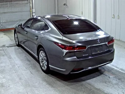 Lexus LS500h