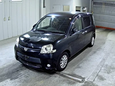 Toyota Sienta