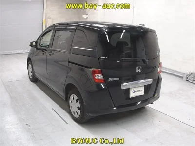 Honda Freed Spike