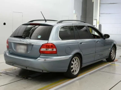 Jaguar X-Type