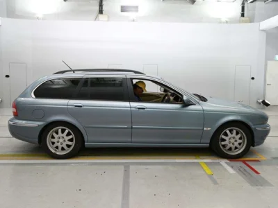 Jaguar X-Type
