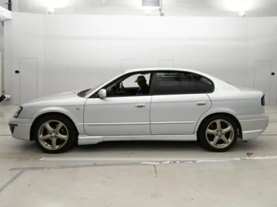 Subaru Legacy B4