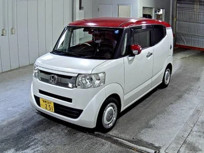 Honda N-Box Slash