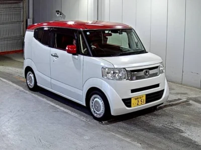 Honda N-Box Slash