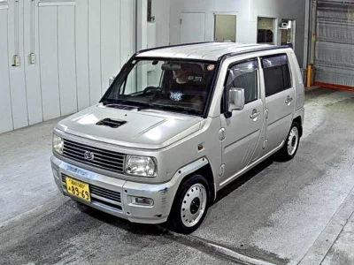 Daihatsu Naked