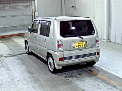 Daihatsu Naked
