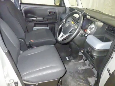 Suzuki Spacia Base