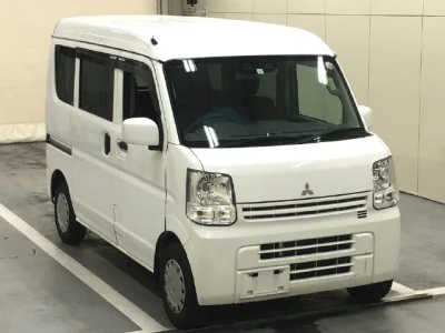 Mitsubishi Minicab Van