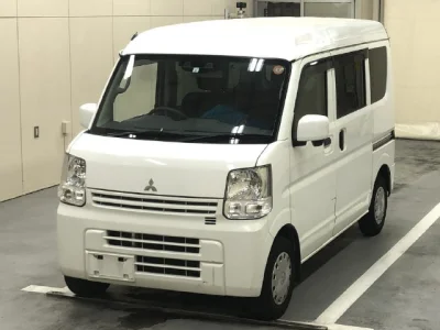 Mitsubishi Minicab Van