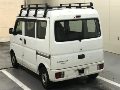 Mitsubishi Minicab Van