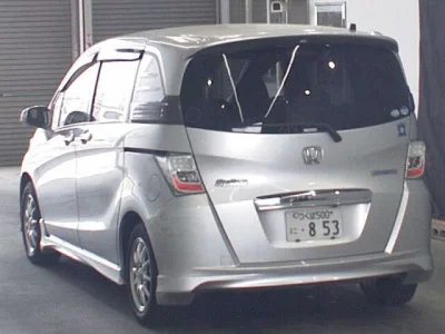 Honda Freed Spike