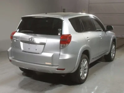 Toyota Vanguard