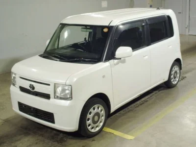 Toyota Pixis Space