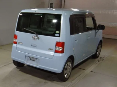Toyota Pixis Space