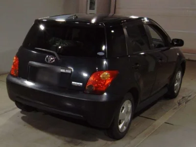 Toyota Ist