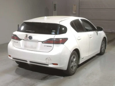 Lexus CT200h