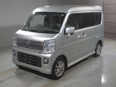Nissan NV100 Clipper Rio