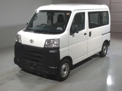 Toyota Pixis Van