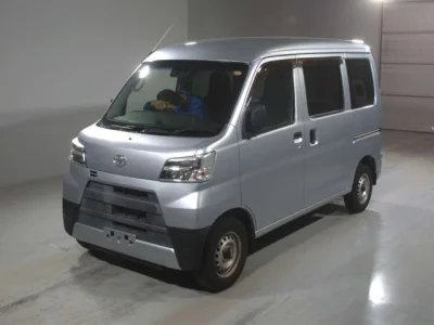 Toyota Pixis Van