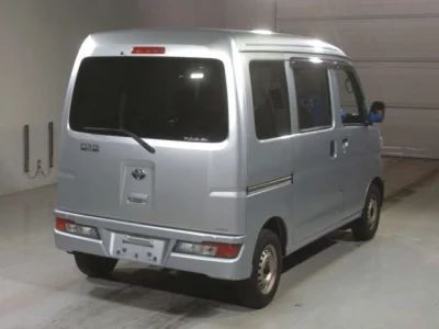 Toyota Pixis Van