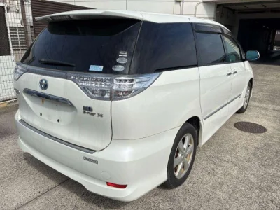 Toyota Estima Hybrid