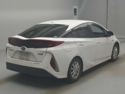 Toyota Prius PHV