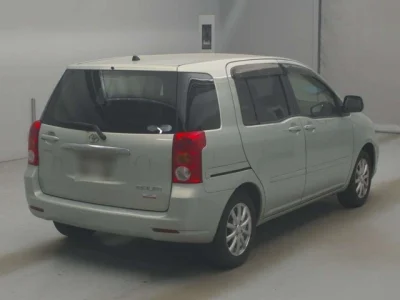 Toyota Raum