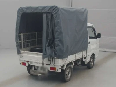 Nissan NT100 Clipper