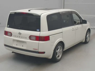 Nissan Lafesta