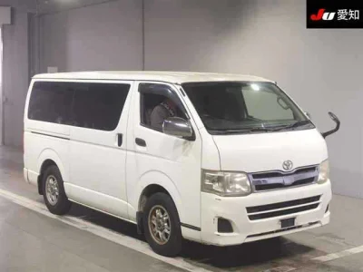Toyota HiAce Van