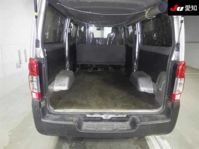 Nissan Caravan