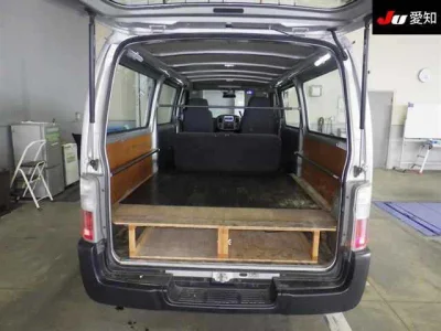 Nissan Caravan
