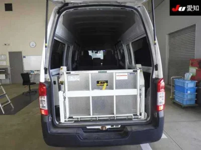 Nissan Caravan