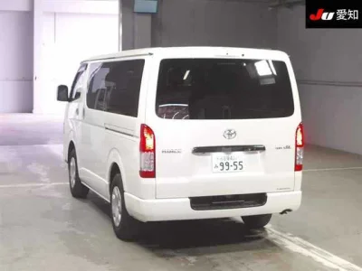Toyota HiAce Van