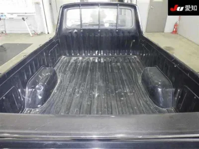 Nissan Sunny Truck