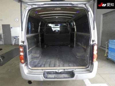 Nissan Caravan