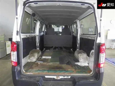 Nissan Caravan