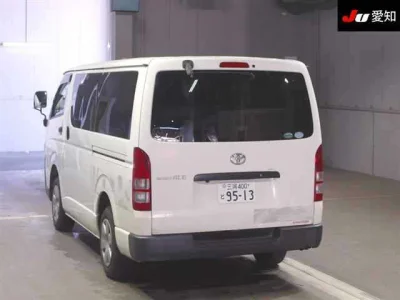 Toyota RegiusAce