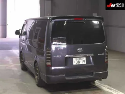 Toyota HiAce Van
