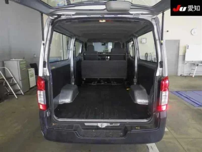 Nissan Caravan