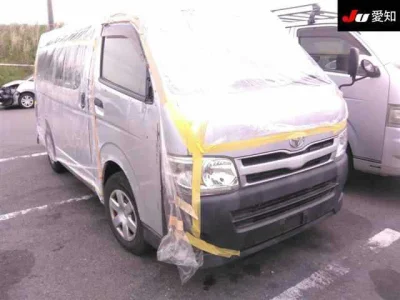 Toyota HiAce Van