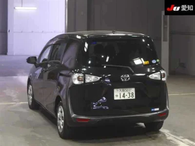 Toyota Sienta