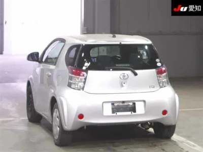 Toyota iQ