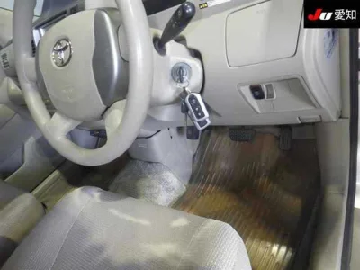 Toyota Raum