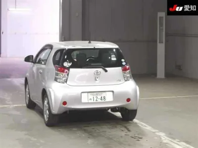 Toyota iQ