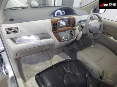 Toyota Raum